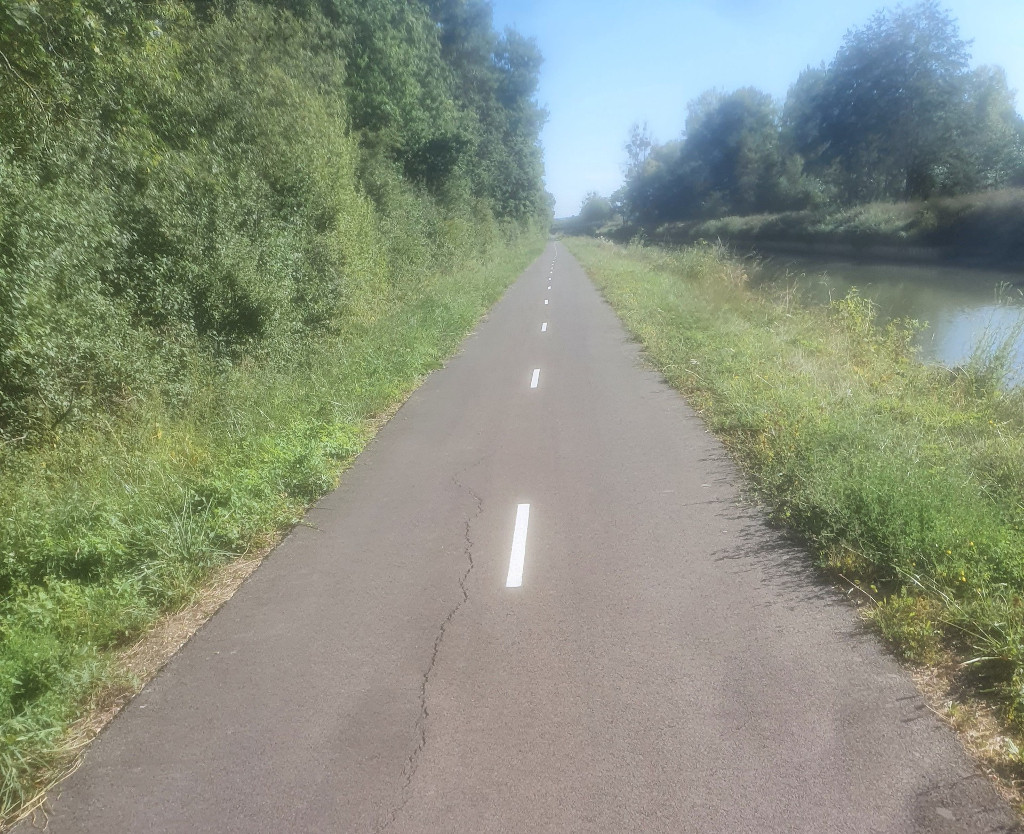 V34 00  Veloroute canal des Ardennes Sujet Général VVsud-fissure-SeB